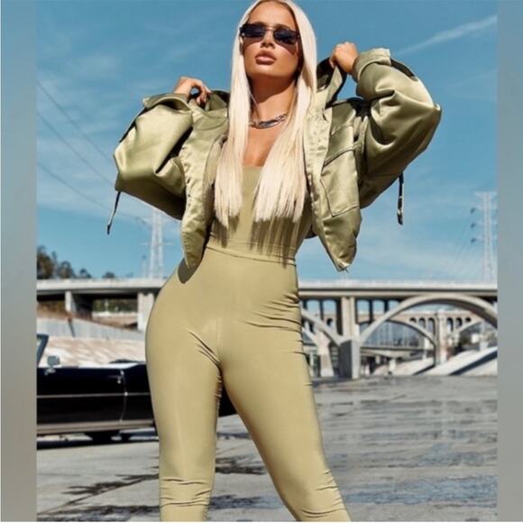 PrettyLittleThing Jackets & Blazers - New Pretty Little Thing Womens Satin Oversized Hooded Bomber Jacket Sage Green 6